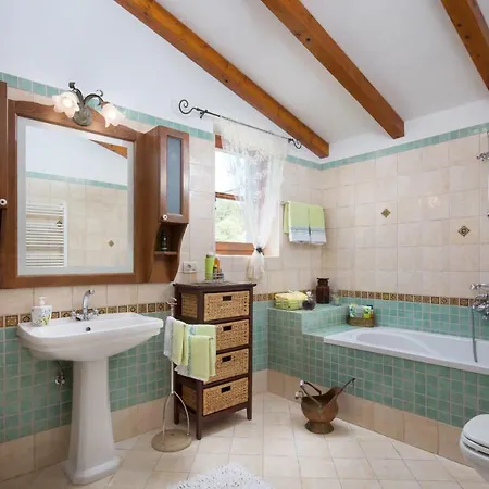 Primela**** Holiday home *
